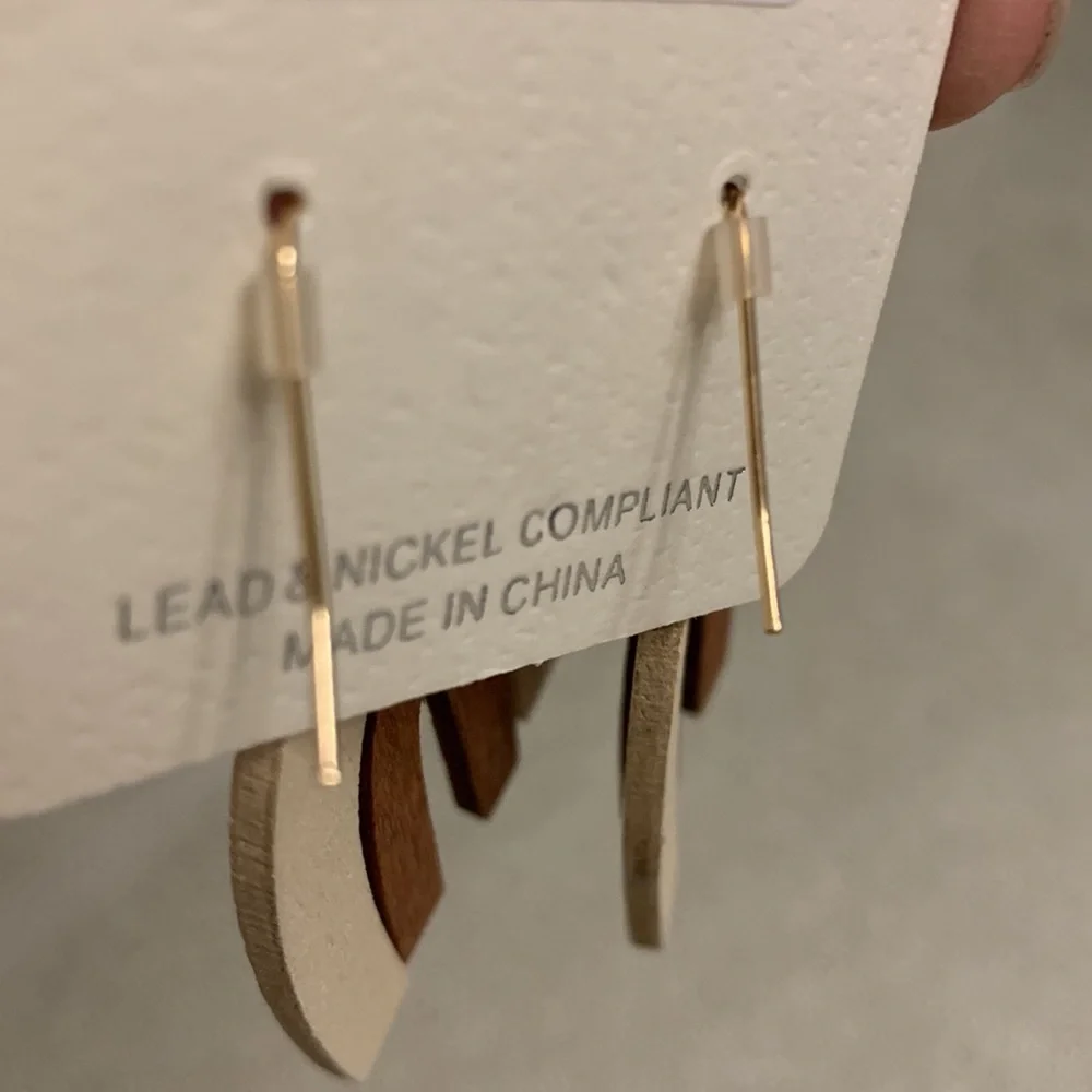 N/A lightweight wood